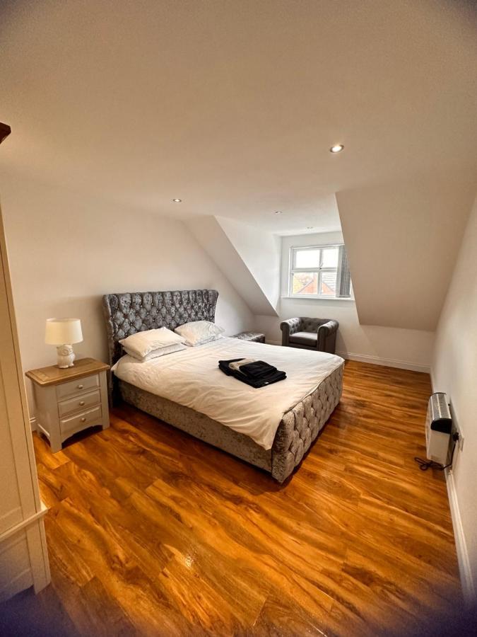 Joe Kelly Buildings C Apartment วิเธิร์นซี ภายนอก รูปภาพ